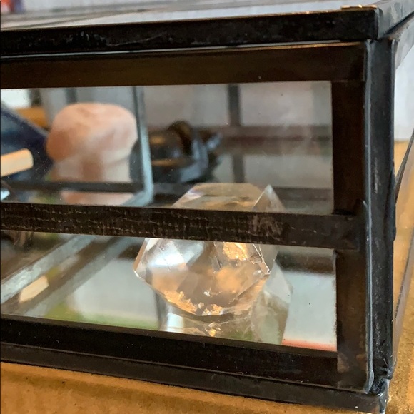 Glass and metal mirrored display case NWOT - Picture 12 of 12